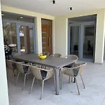 Σπίτι διακοπών In A Quiet Area - Private Pool - Sport - Starlink - Bbq