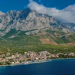 Σπίτι διακοπών In A Quiet Area - Private Pool - Sport - Starlink - Bbq