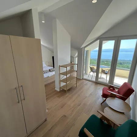 Quiet Area - Private Pool - Sport - Starlink - Bbq Holiday home