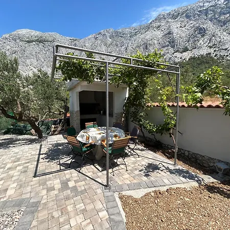 Nyaraló In A Quiet Area - Private Pool - Sport - Starlink - Bbq Baška Voda