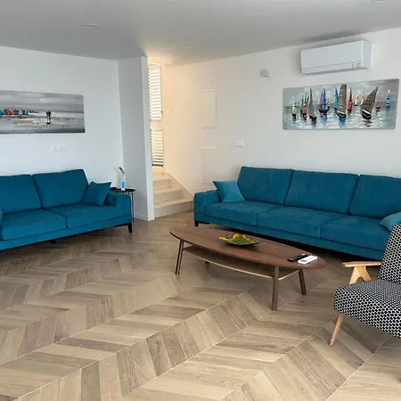 Quiet Area - Private Pool - Sport - Starlink - Bbq Semesterbostad