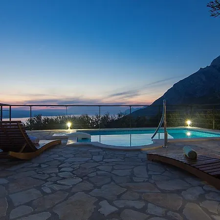 Quiet Area - Private Pool - Sport - Starlink - Bbq