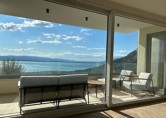 In A Quiet Area - Private Pool - Sport - Starlink - Bbq * Baška Voda